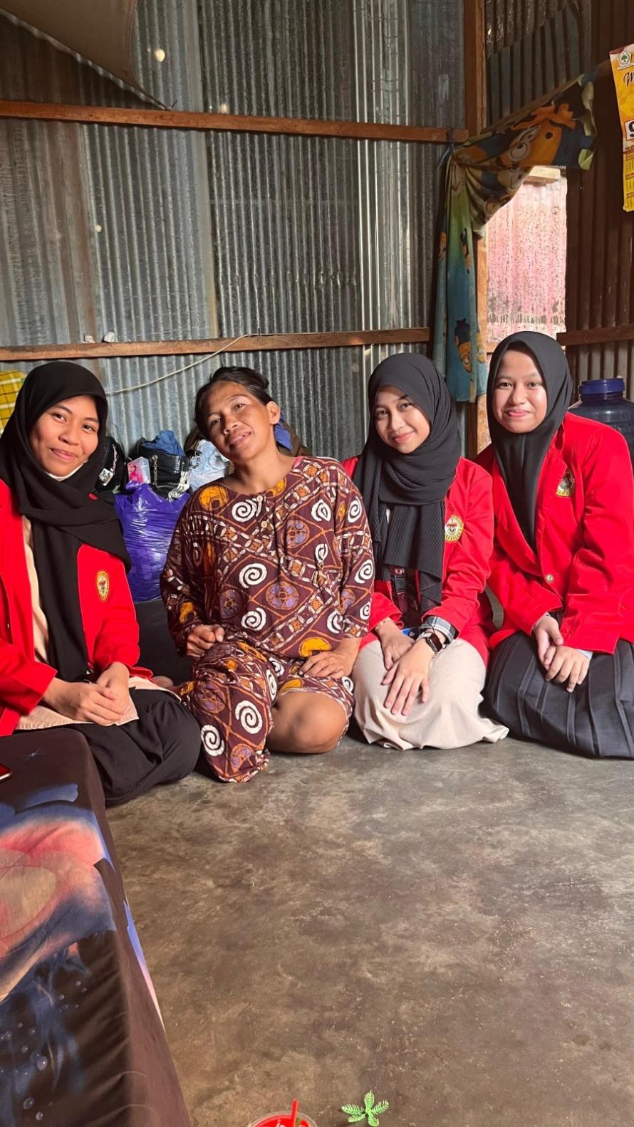 KUNJUNGAN PERTAMA YANG MENYENANGKAN - IBU JUMRIANI SEKELUARGA